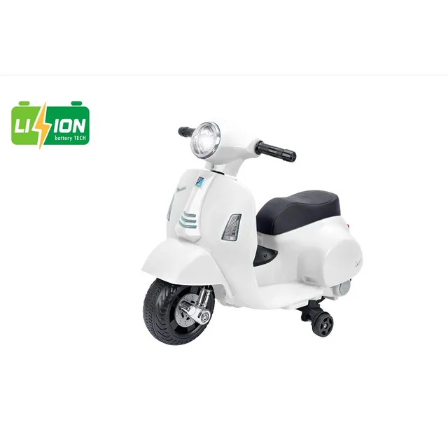globo-giocattoli-vespa-gts-8v-bianca-con-batteria-al-litio image 1